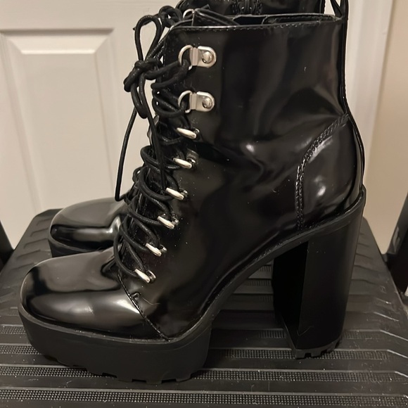 Zara Platform High Stacked Heel Lace-Up Booties Black "Patent" size 39 - Picture 3 of 10